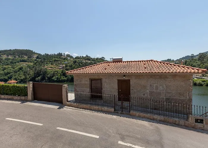 Hébergement de vacances Casa Do Rio *